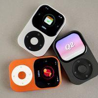 两款致敬iPod的机器同一周对撞：山灵Q2卖1398元，Fosi DAP Neo十月才来——2026年的纯音播放器，该买、该等还是该绕？