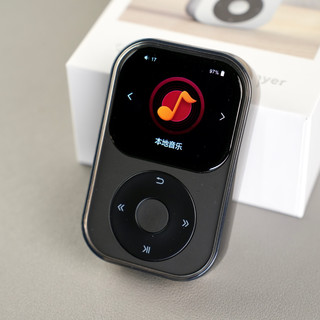 两款致敬iPod的机器同一周对撞:山灵Q2卖1398元,Fosi DAP Neo十月才来——2026年的纯音播放器,该买、该等还是该绕?