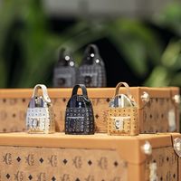 MCM假货已经分出“高版本”和“尴尬版”：求鉴定帖一天8条，得物、百亿补贴下单前先收好这6个自查点