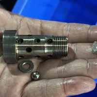 过保半个月发动机大修27000元：奔驰M254凸轮轴滤网问题，三类车主各有一条账要算