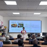 牙线刷牙、银发护牙 | 口腔保健8.22日报