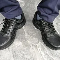 别再往鞋里塞卫生巾了：军训要来，发鞋和自带两条路，300元内都能解决