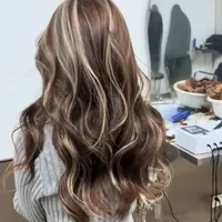 理发店500、在家50，中间还藏着第三条路：我把几十个人的染发账单翻了一遍