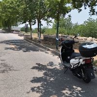 同样的43L尾箱，CT250没事，装150X上车把就飘：尾箱真不能随便装