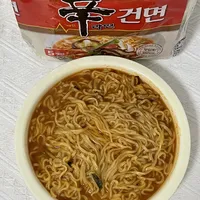 非油炸辛拉面每包少150大卡，但全网口碑两极：真实评价、翻车原因和健康账都整理好了
