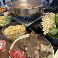 2.8万人问"为什么在家吃火锅总不如店里"：差距就在4件能买到的事上