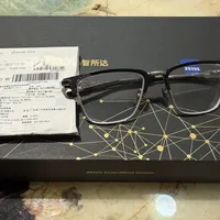 蔡司熠光8880元一副起步：首批佩戴者真实口碑翻完，聊聊这副新旗舰到底适合谁