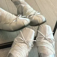 爆火芭蕾鞋把人滑到胸椎骨折?翻遍全网真实评价后,我整理了这份买前清单