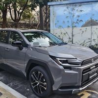 吉利官宣"不再研发全新纯燃油车"，丰田第六代THS以3.99L油耗接招：2026年"无桩"混动怎么选