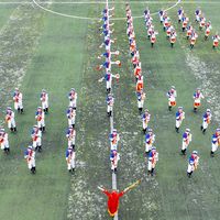 孩子被选进学校鼓号队了：值不值、花多少钱、怎么练，开学前一次说清