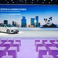 城市NOA下放到10万级：成都车展智驾下放潮，首购家庭用户要看清这3件事