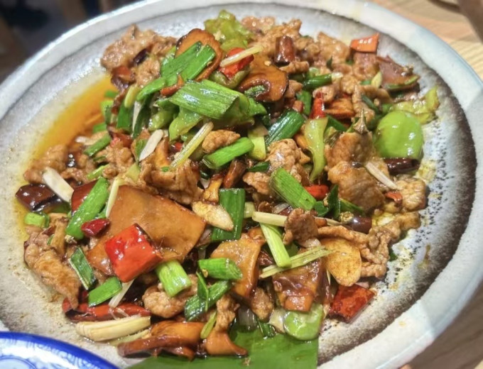 聚会餐饮
