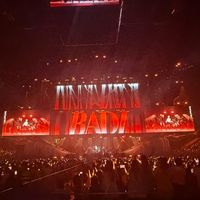 周杰伦今年最火的新歌是他编的曲，现在他又带着王俊凯的演唱会去南京了