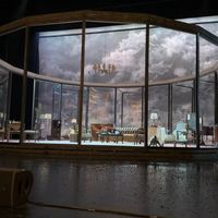 黄磊何炅的《农庄馆客人》巡演开到广东：有人封它年度话剧，有人说“太深刻以至于无聊”，买票前先算这笔账