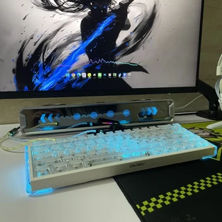 磁轴键盘卷到百元档，但买了还是停不稳：翻完170条评论，问题可能不在键盘