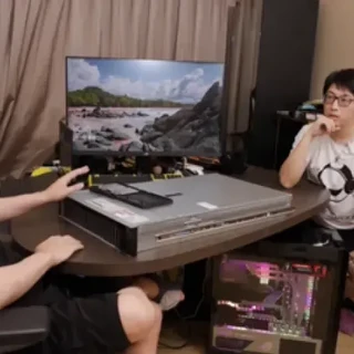 王思聪5年前配的100万电脑，现在值还能倒赚29万？离谱！