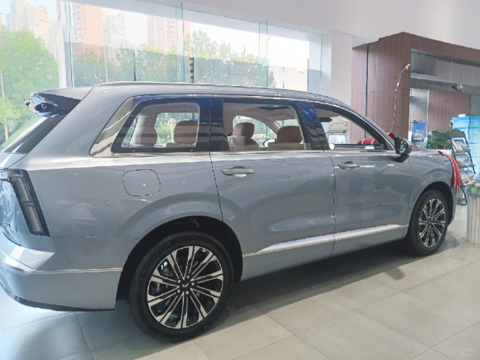 SUV