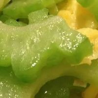 苦香相宜，家常滋味——苦瓜炒蛋