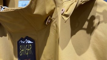 乐飞叶秋季新品全上架：抓绒、软壳、风衣、卫衣，第一件该买哪个？合理价也给你理好了