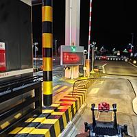 7月贵州开始收费，8月广东开始拘留：摩托车上高速的"默许时代"结束了，出发前把规则、成本、风险三本账算清楚