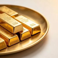 金价直逼1000元每克,现在追高还是分批布局,普通人该怎么选
