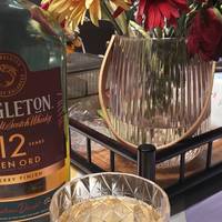 苏格登在WhiskyL开了场大师班:三家酒厂、三慢缓酿,和口粮酒跌价窗口的补课清单