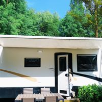 150元"车上住宿费"反转,记者被停职:酒店开始"怕了"之后,房车人还能睡哪儿