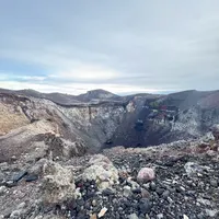 富士山9月10日封山，冲顶窗口只剩17天：有人把7岁儿子丢在半山，也有人抢最后的周末