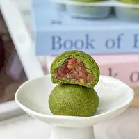 贵茶绿月饼上架一周多，扒完全网正反评价，有句实话必须先说：你吃的是云腿，不是抹茶