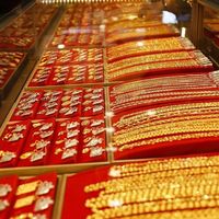 金价涨到千元，买金首饰每克亏400元，买金条却有人赚超百万？