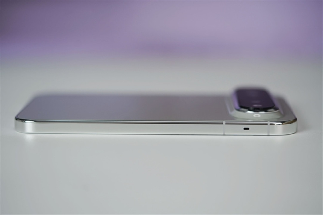 行业首发16:9.5阔型屏!华为Pura X View图赏