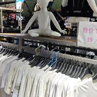 上海最大探路者折扣店8/31最后一天:把全国还在的工厂店、奥莱和线上价带都对完,谁该冲、谁该去、谁直接网购清楚了