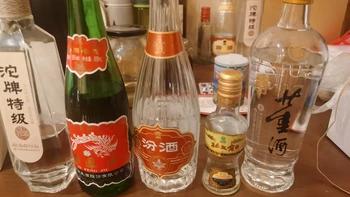 “西凤酒接待酒”的商标被无效了：“接待”俩字再也撑不起溢价，中秋宴请用酒该换个选法