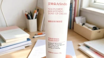 “第一套彩妆”作业帖和避雷帖吵起来了：翻完100多条帖子，开学季该买什么、别碰什么，一次核对完