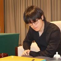 2%胜率翻盘被骂“无理手”,柯洁用5小时训练四杀世界冠军夺冠,这剧本小说都不敢写