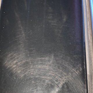 你的车漆太阳纹，多半是“洗”出来的：花钱抛光前，先做两个免费自测