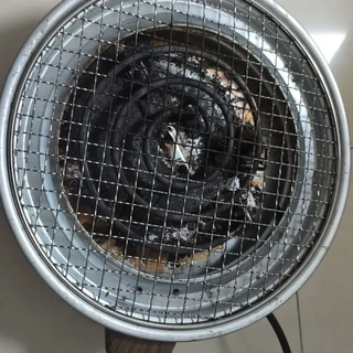标称3.3kW的外放电，为什么带不动一台1400W的电烤炉？秋天露营烧烤前，先把功率匹配搞明白