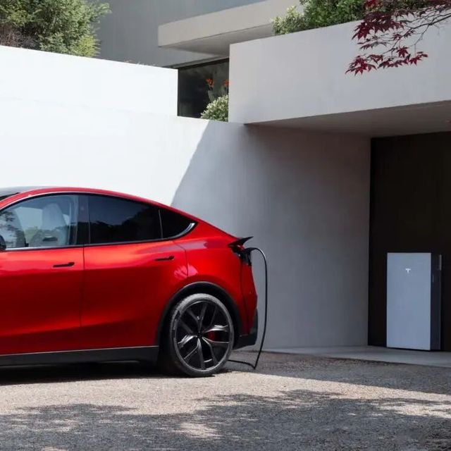 特斯拉Model Y家用充电桩怎么选？3C认证是关键