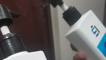 挑选男士美白洗面奶看重硬核资质，国妆特字资质洁面洗感双重核验