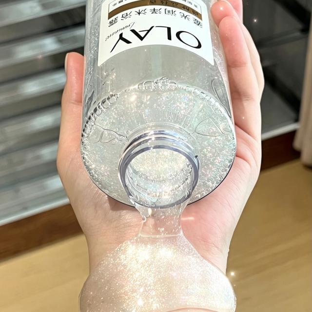 OLAY香氛沐浴露刷屏小红书：桃花、白银、流金、栀子四瓶横评，选香还是选滑，各取所需