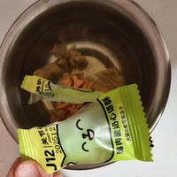 “9.9元一桶”的冻干在亚宠展翻车，大牌也翻出毛发：新行标落地，我把挑冻干整理成了3步