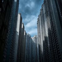 怎么都在说超高层是未来“贫民窟”？