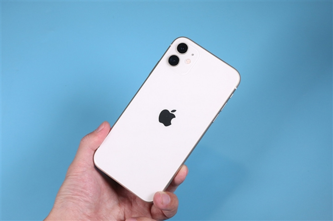 350元、最能输出60W功率!苹果给iPhone充电提速了:40W动态充电头开始普及