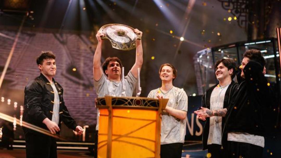 Spirit上海加冕TI15,DOTA2史上首个三冠王朝诞生