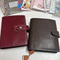 Filofax用了一年，该加钱升级Gillio吗？翻了20多篇真实体验帖，把这条真皮手帐升级路线理清了