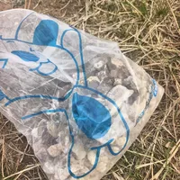 去乌兰哈达火山捡玛瑙?先看完这份实测盘点:7号8号已被捡成米粒大,真正的主矿在景区外,不许挖,一兜只要10块