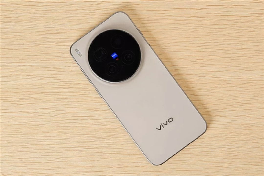 为蓝厂量身定制!vivo X500 Pro搭载85mm蔡司6400万APO超级长焦
