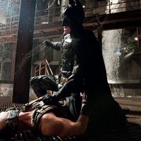 《黑暗骑士崛起》内地上映14周年前夜,被诺兰自己打破了纪录:这部"三部曲最弱"值得重看吗