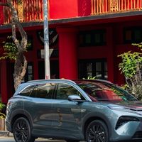 比亚迪全程护航 2026丝绸之路万里行在新加坡收官