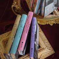 刷屏的“76岁才开始写作”是假的：戴安娜·阿希尔四本书买不买、怎么买，先搞清楚这三件事